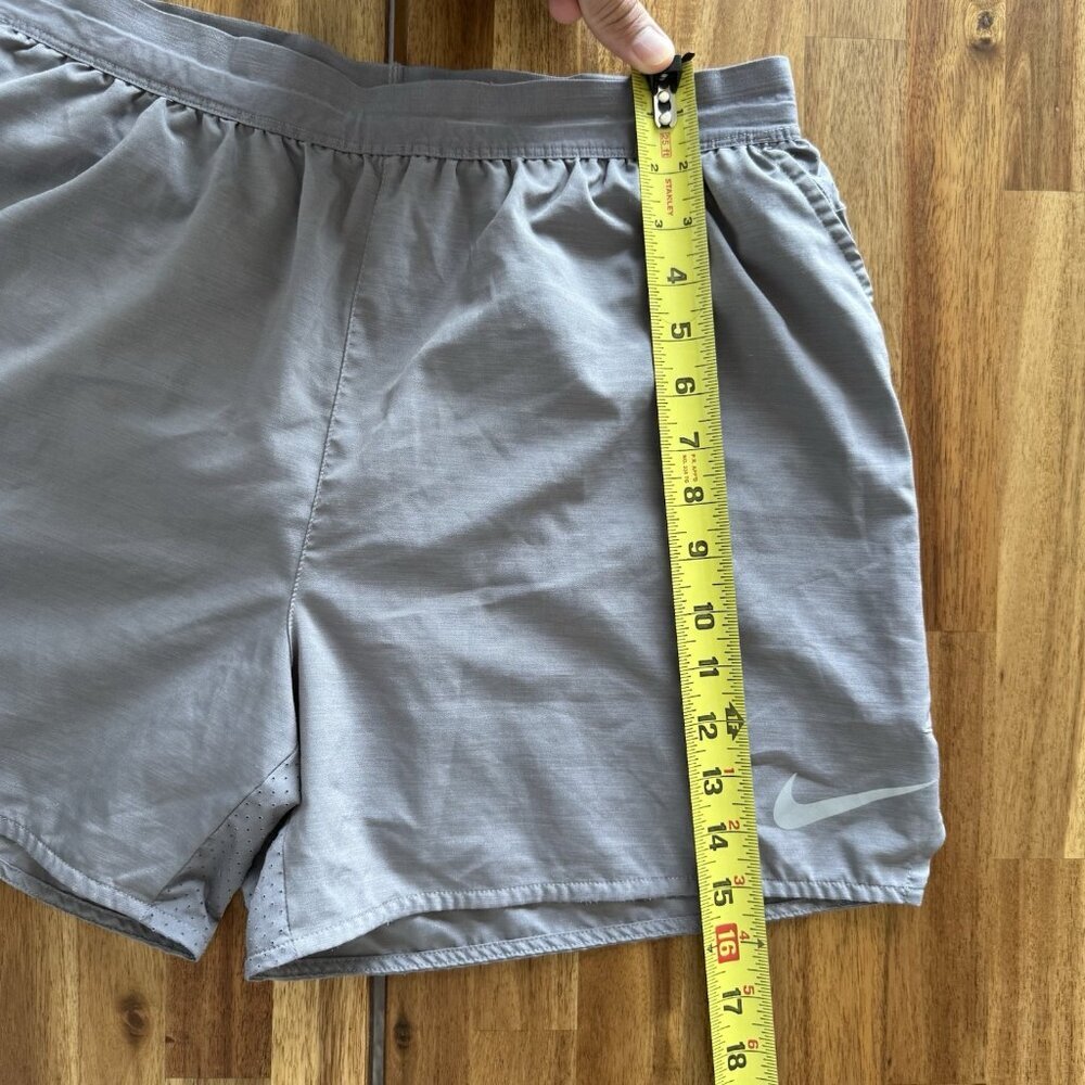 Nike Dri-FIT Shorts Men’s LARGE Gray Athletic Training Running Gym Sporty Preppy - Picture 13 of 14